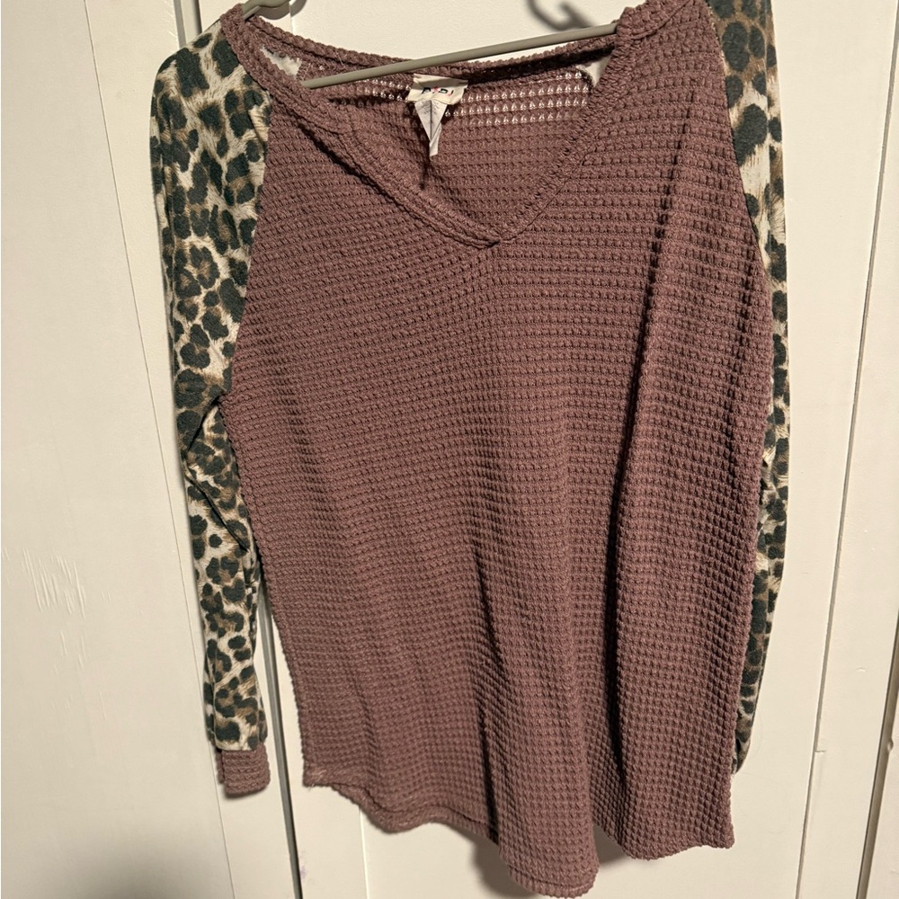 BoutiqueLeopard Sleeve Waffle Knit Top - Mauve